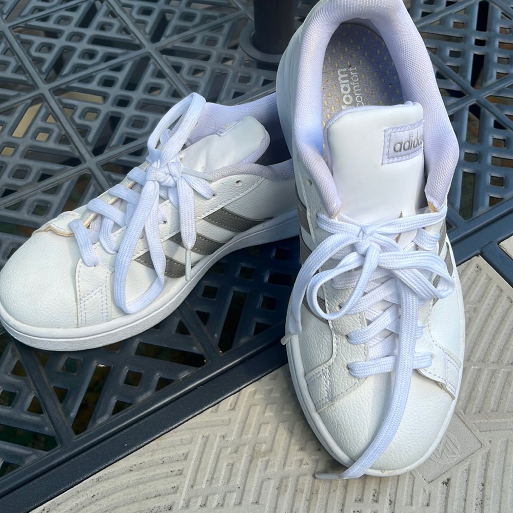 Adidas Women’s Grand Court Cloudfoam Comfort Sneakers